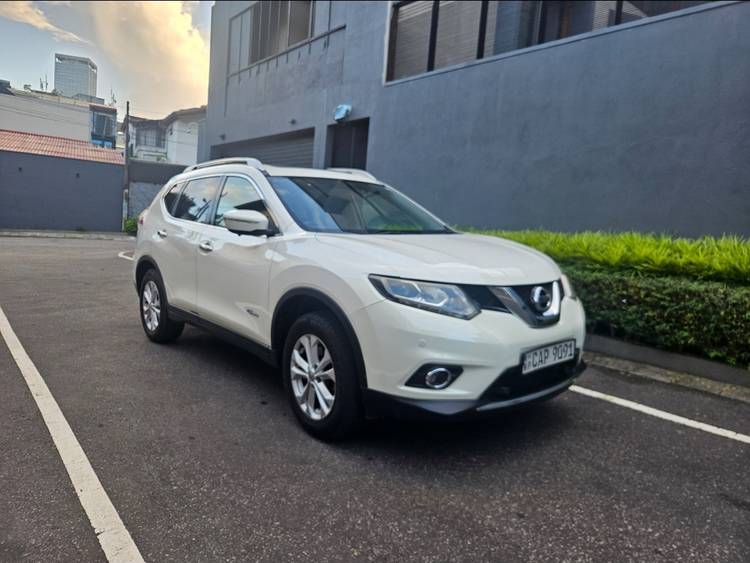Nissan X-Trail (Superior SUV)